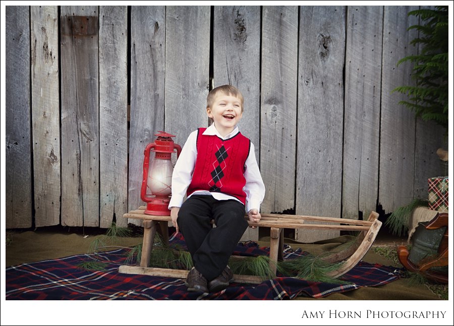 amy horn photography, madison indiana photographer, christmas mini session, barn photo, christmas photo, children, inspiration, christmas card photo ideas, amy horn, milton kentucky photographer, lawrenceburg indiana photographer, family photographer, child photographer, christmas portrait