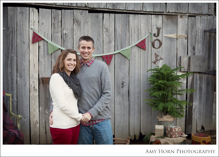 madison indiana photographer, madison photographer, family photographer, christmas mini session, christmas portrait, family photography, christmas card photographer, farm mini session, vintage christmas