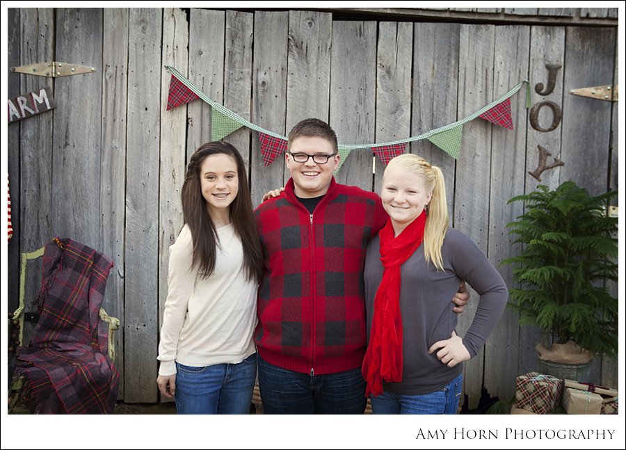 madison indiana photographer, versailles indiana photographer, christmas mini session, styled session, amy horn mini session, amy horn photography, country photo session, carrollton kentucky photographer, cincinnati photographer, family photographer, child portrait