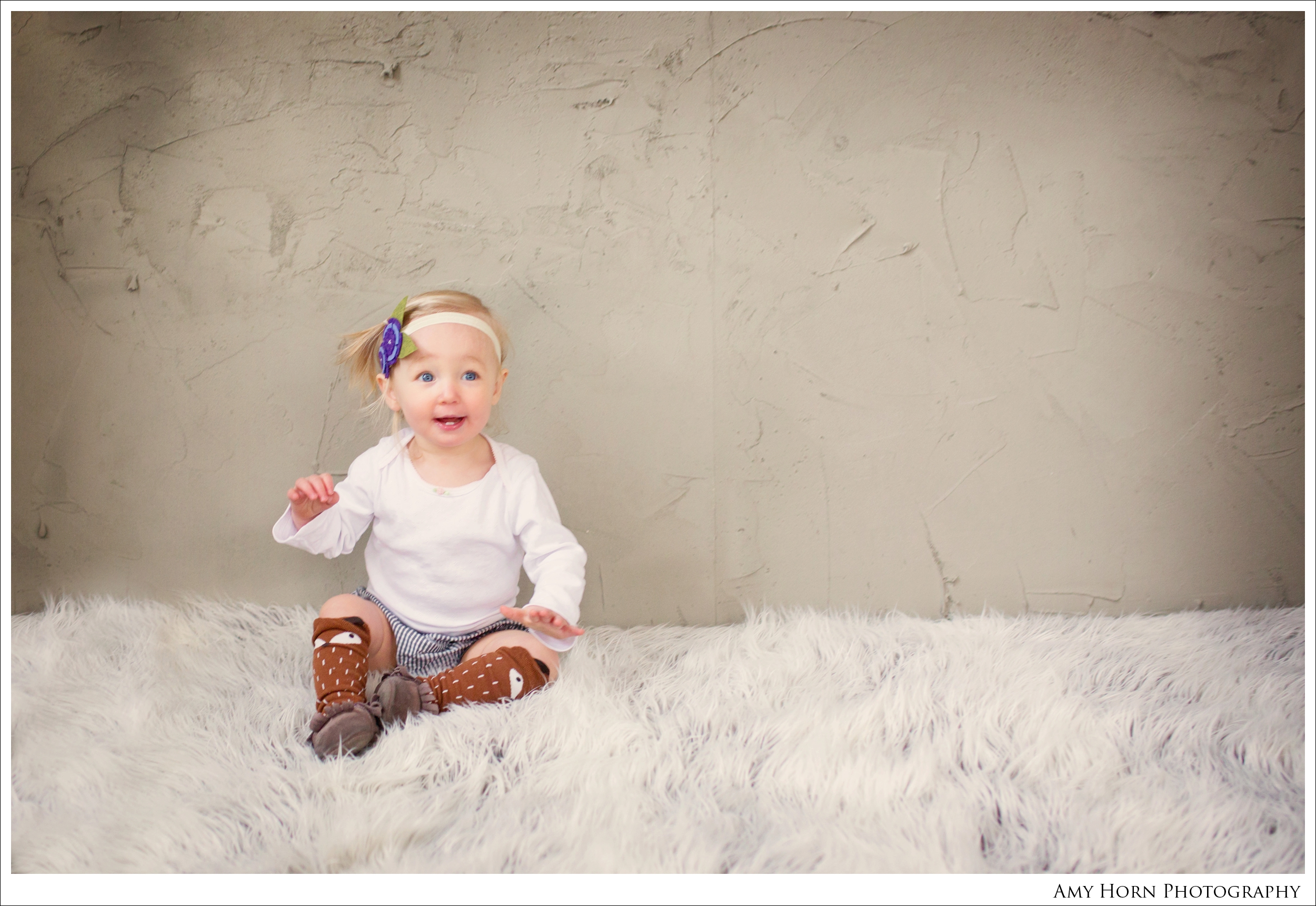 cincinnati ohio photographer, studio photographer, spring grove studios, lawrenceburg indiana photographer, northern kentucky photographer, studio photography, baby studio photography, six month old photo inspiration, self sitter photo inspiration, baby girl photo, amy horn photography